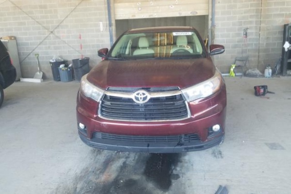 фото Toyota HIGHLANDER HYBRID LE