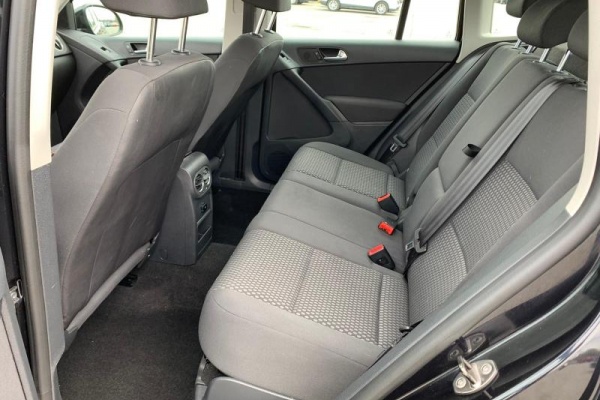 фото Volkswagen Tiguan S