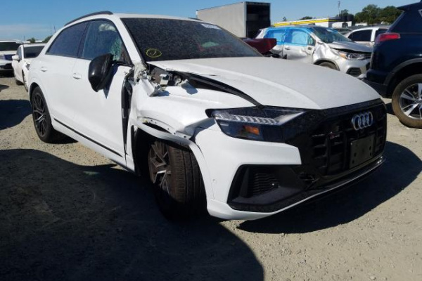 фото AUDI SQ8 PRESTIGE