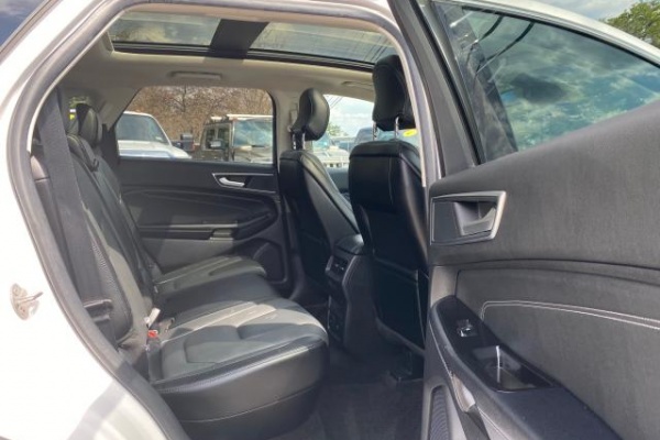 фото Ford Edge Titanium