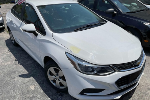 фото Chevrolet Cruze LS