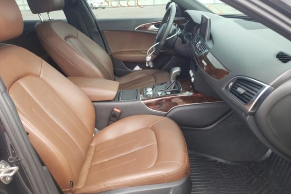 фото Audi A6 Premium