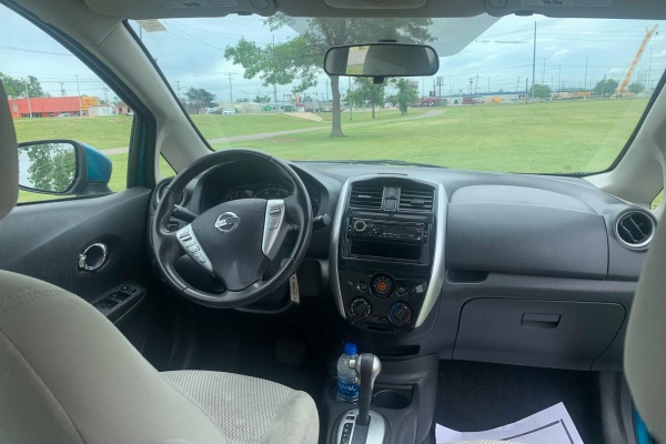 фото Nissan VERSA NOTE S