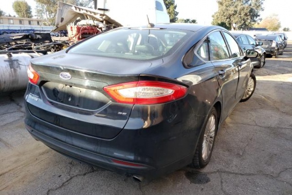 фото Ford Fusion  SE PHEV