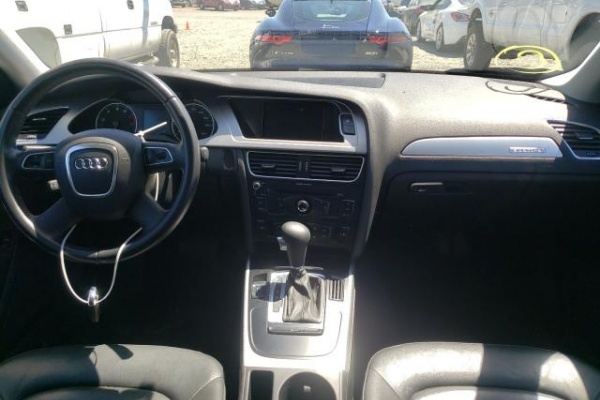 фото Audi A4 Premium