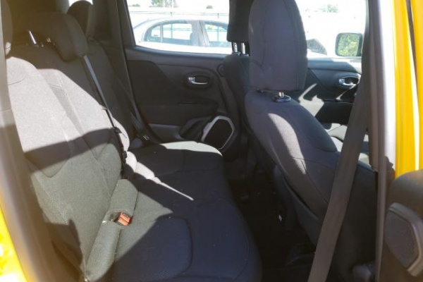 фото JEEP RENEGADE LATITUDE