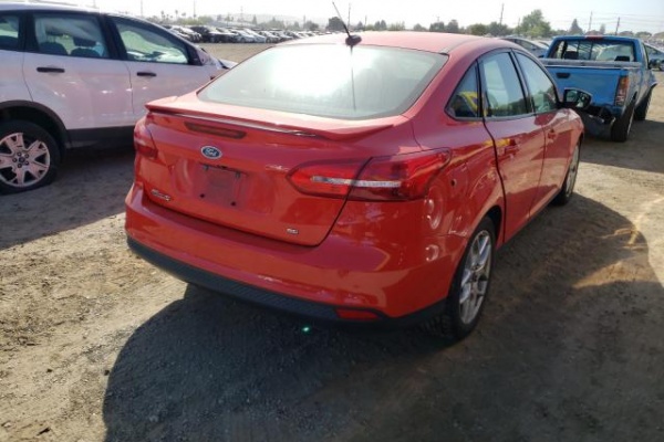 фото Ford Focus SE