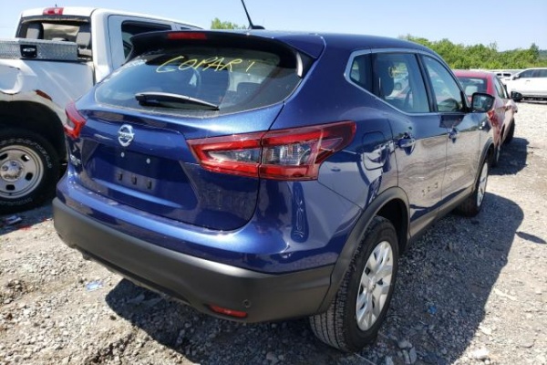 фото Nissan ROGUE SPORT S