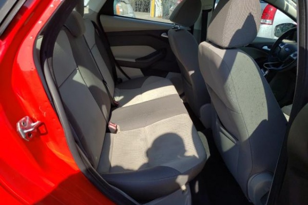 фото Ford Focus SE