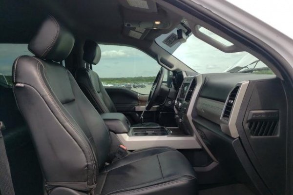 фото Ford F-150 SUPER DUTY