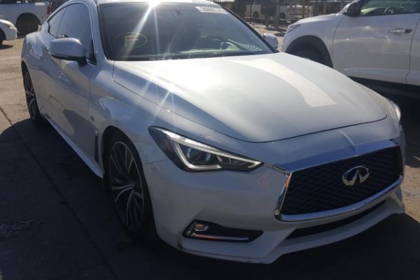 фото Infiniti Q60 LUXE 300