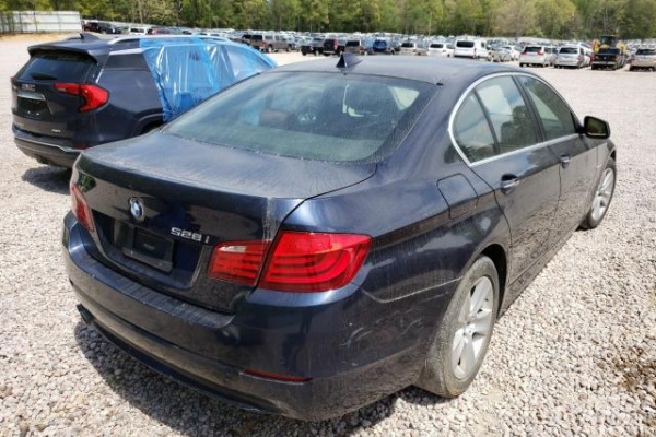 фото BMW 528 XI