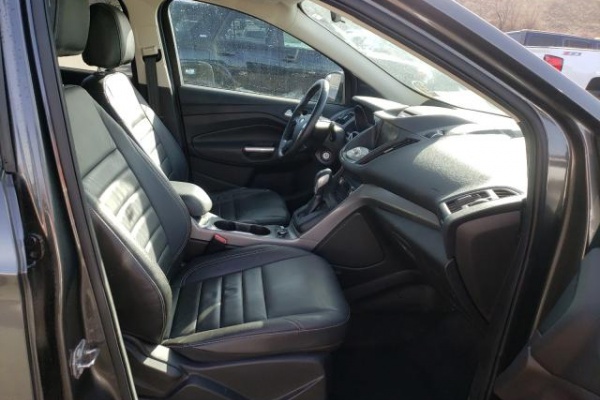 фото Ford Escape SE