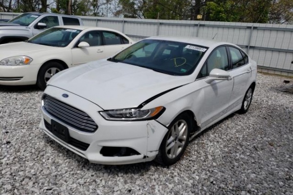 фото Ford Fusion SE