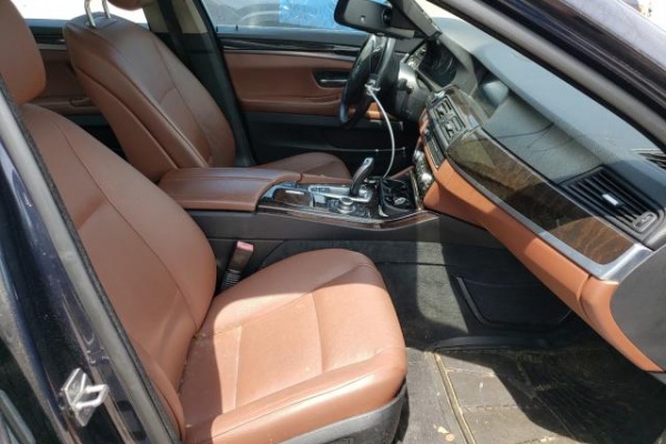 фото BMW 528 XI