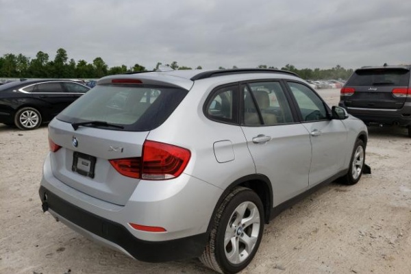 фото BMW X1 SDRIVE28I