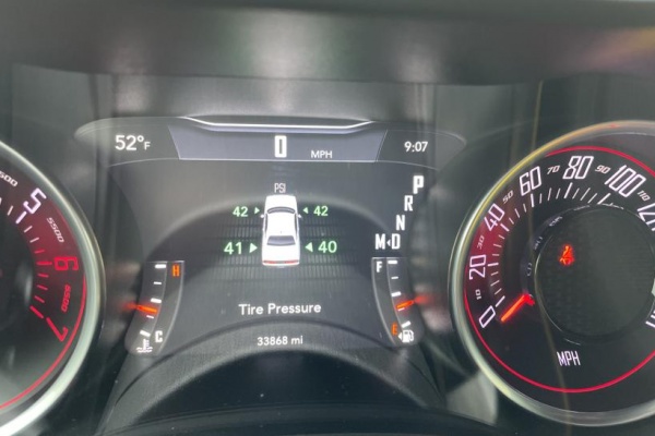 фото Dodge Challenger