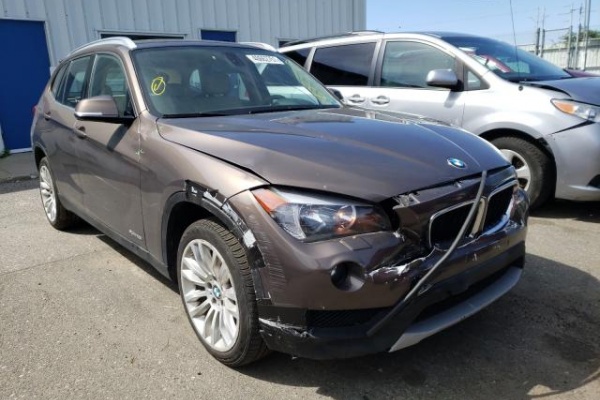 фото BMW X1 SDRIVE28I