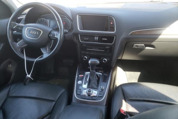 фото Audi Q5 PREMIUM