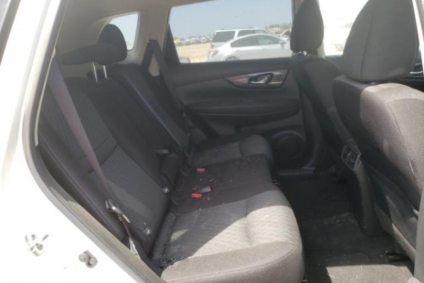 фото Nissan ROGUE S