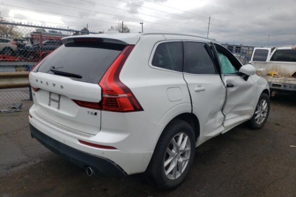 фото Volvo XC60 T6
