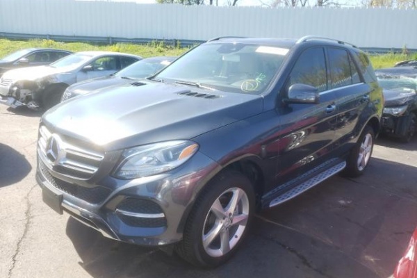 фото Mercedes-Benz GLE 350