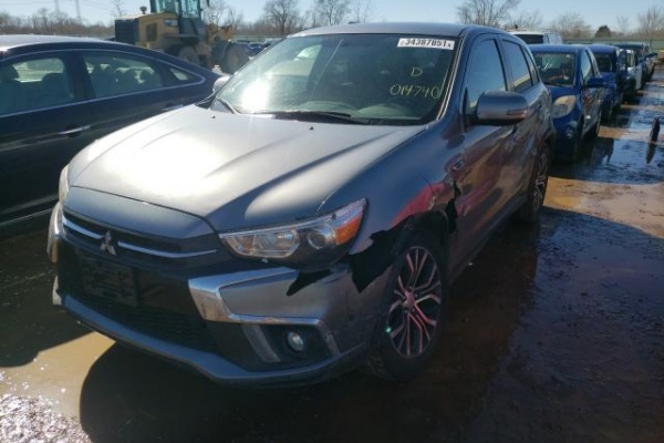 фото Mitsubishi Outlander Sport