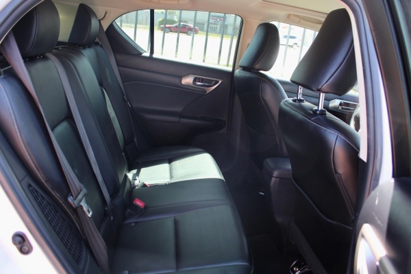 фото Lexus CT 200