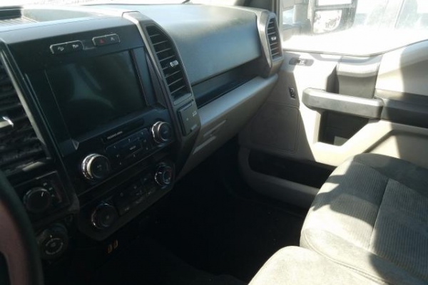 фото Ford F-150 SuperCrew