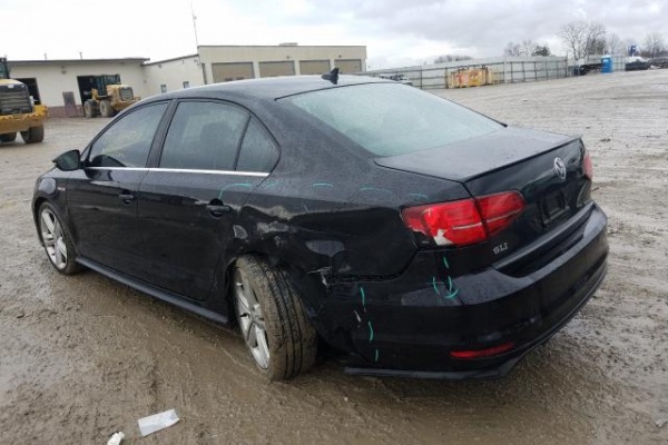 фото Volkswagen Jetta GLI