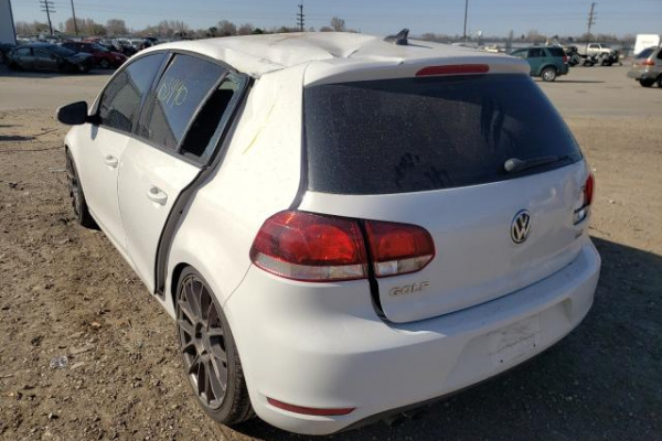 фото VOLKSWAGEN GOLF