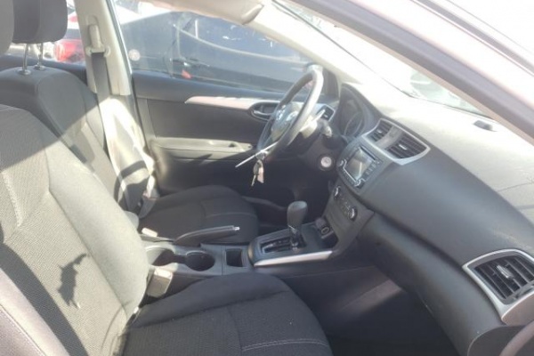 фото Nissan Sentra S