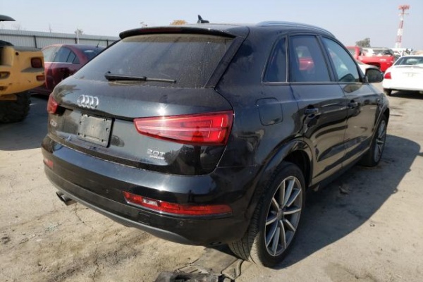 фото Audi Q3 PREMIUM