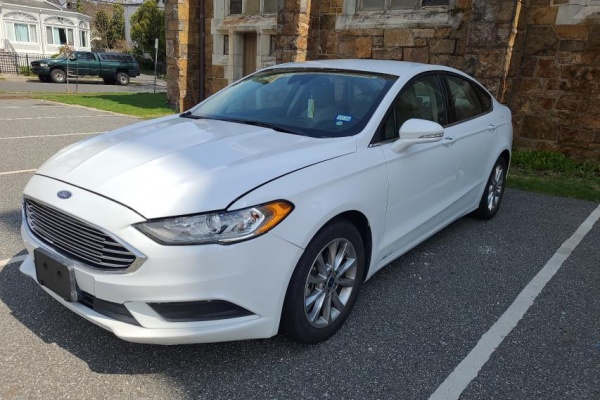 фото Ford Fusion SE