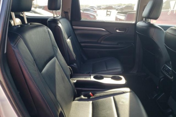 фото Toyota Highlander LIMITED