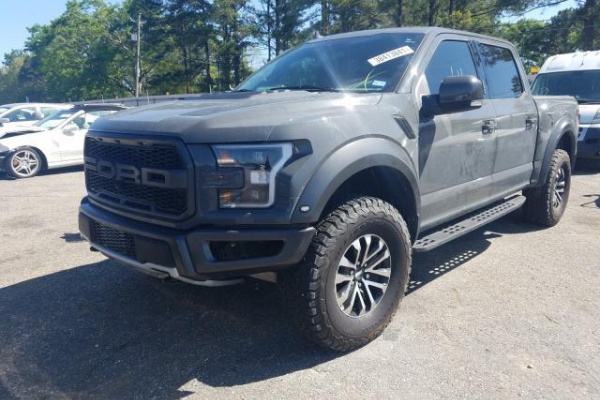 фото Ford F-150 RAPTOR