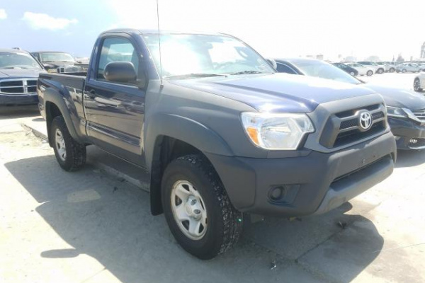 фото TOYOTA TACOMA