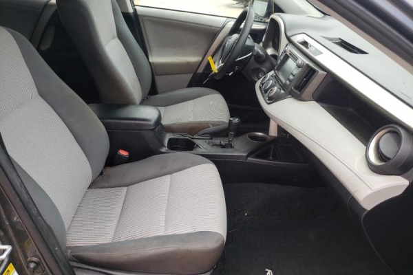 фото Toyota RAV4 LE