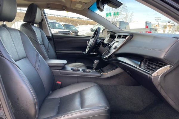 фото Toyota AVALON XLE