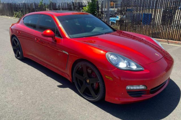 фото PORSCHE PANAMERA 2