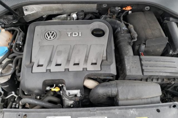 фото Volkswagen Passat SE