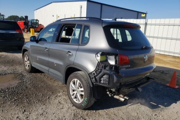 фото Volkswagen Tiguan S