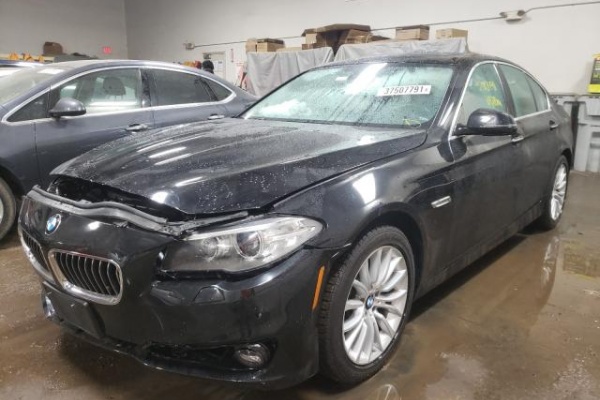 фото BMW 528 XI
